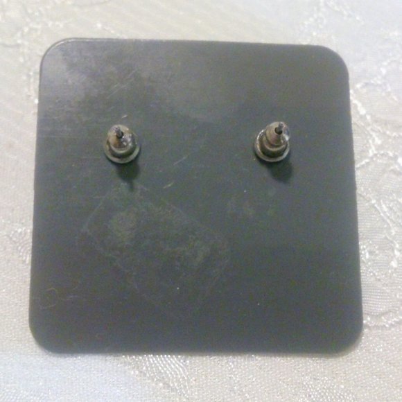 Milaine's Sterling Malachite Southwestern Earrings - Picture 2 of 4